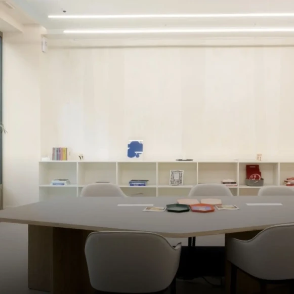 Bureau privé 28 m² 7 postes Location bureau Rue du Louvre Paris 75001 - photo 1