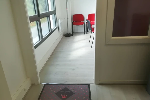 Bureau privé - 77700 - 1 poste - 580€