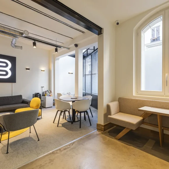 Espace indépendant 149 m² 25 postes Location bureau Rue Truffaut Paris 75017 - photo 1