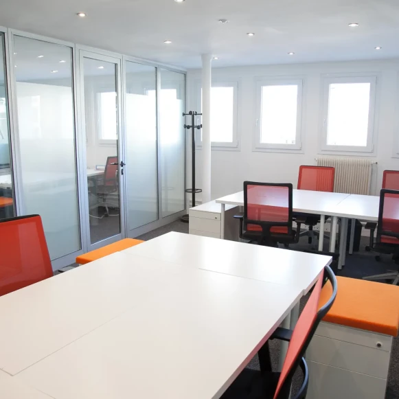 Bureau privé 172 m² 47 postes Coworking Boulevard Gambetta Issy-les-Moulineaux 92130 - photo 7