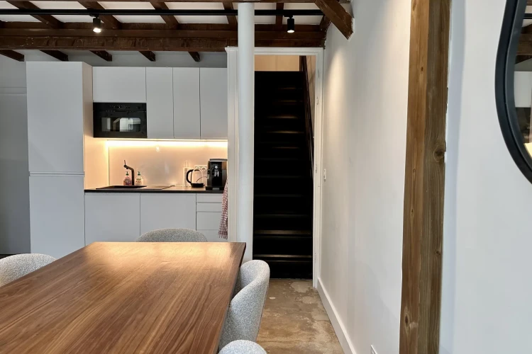 Espace indépendant - 75010 - 12 postes - 4500€