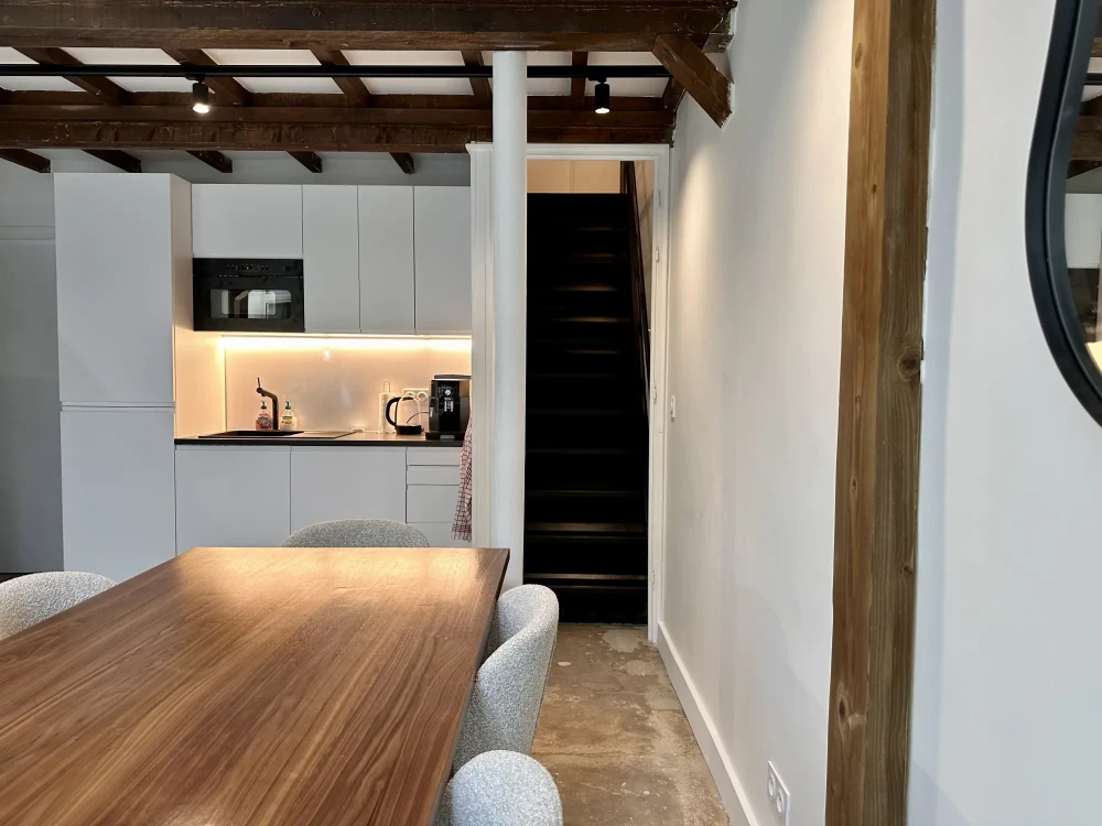 Espace indépendant - 75010 - 12 postes - 4500€