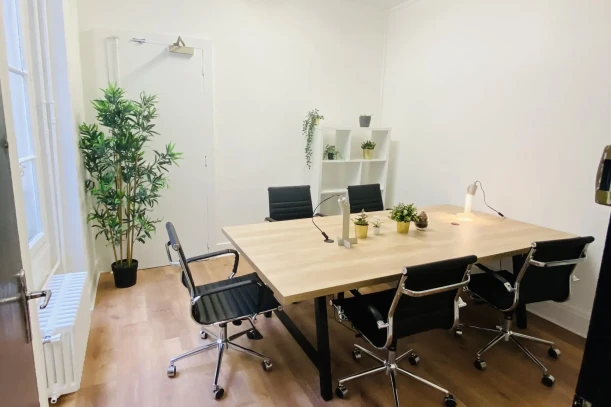 Bureau privé - 75009 - 6 postes - 2520€