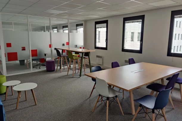 Bureau privé - 92000 - 15 postes - 1900€
