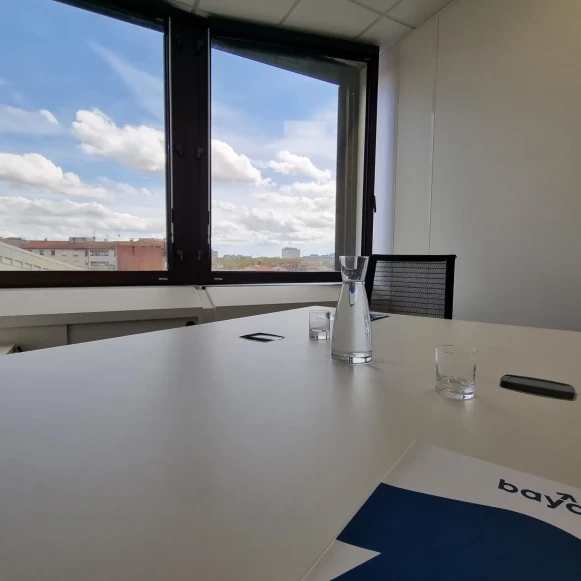 Bureau privé 14 m² 2 postes Coworking Allées Jean Jaurès Toulouse 31000 - photo 3