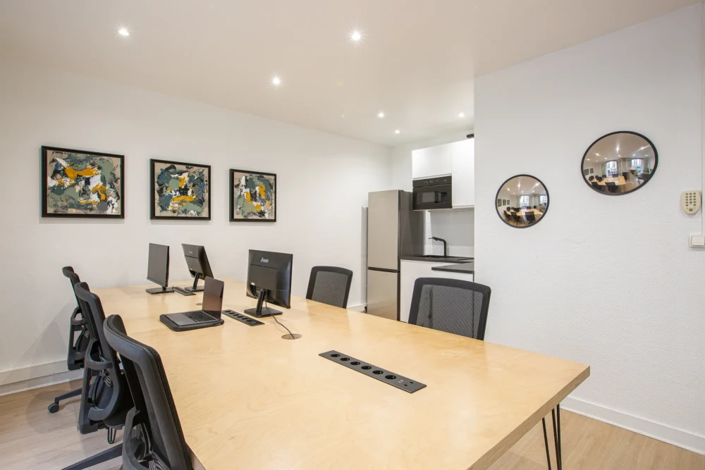 Espace indépendant - 75001 - 8 postes - 4500€