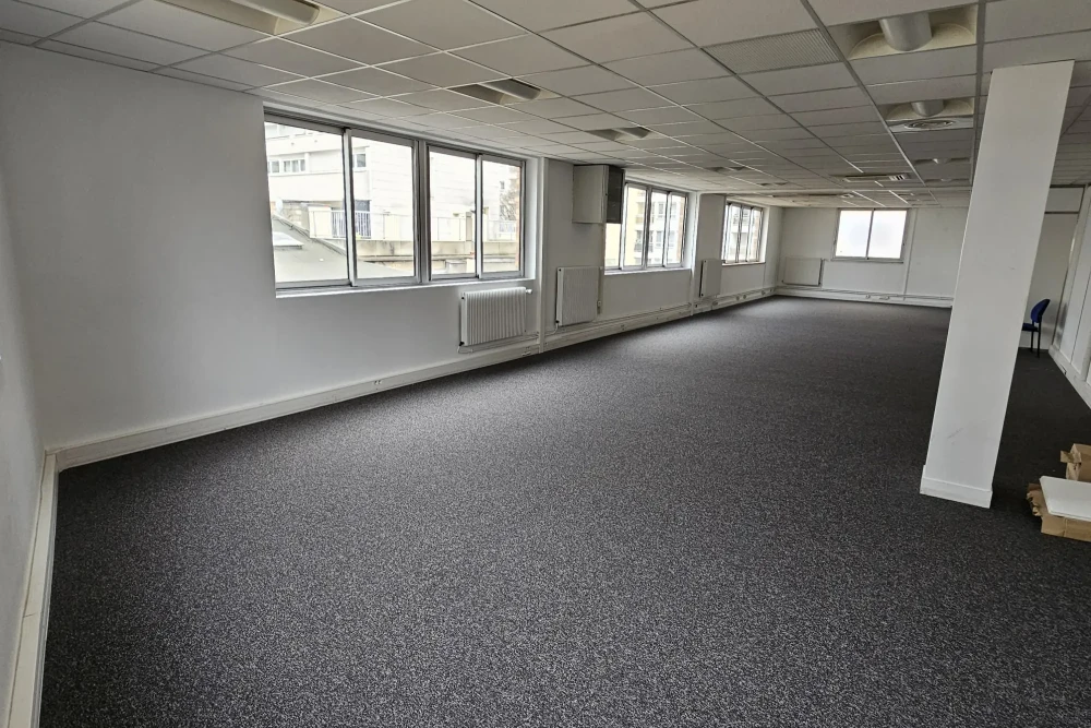Espace indépendant - 92120 - 20 postes - 2700€