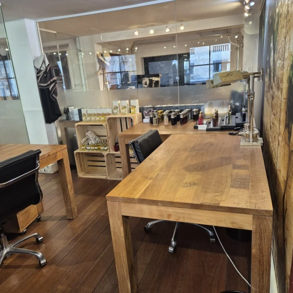 Bureau privé 13 m² 5 postes Coworking Rue de la Bourse Paris 75002 - photo 2