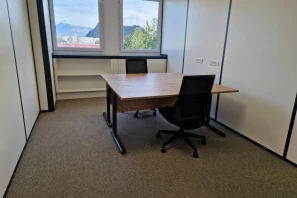Bureau privé - 38760 - 2 postes - 490€