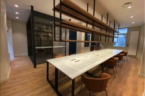 Espace indépendant - 75008 - 12 postes - 8500€