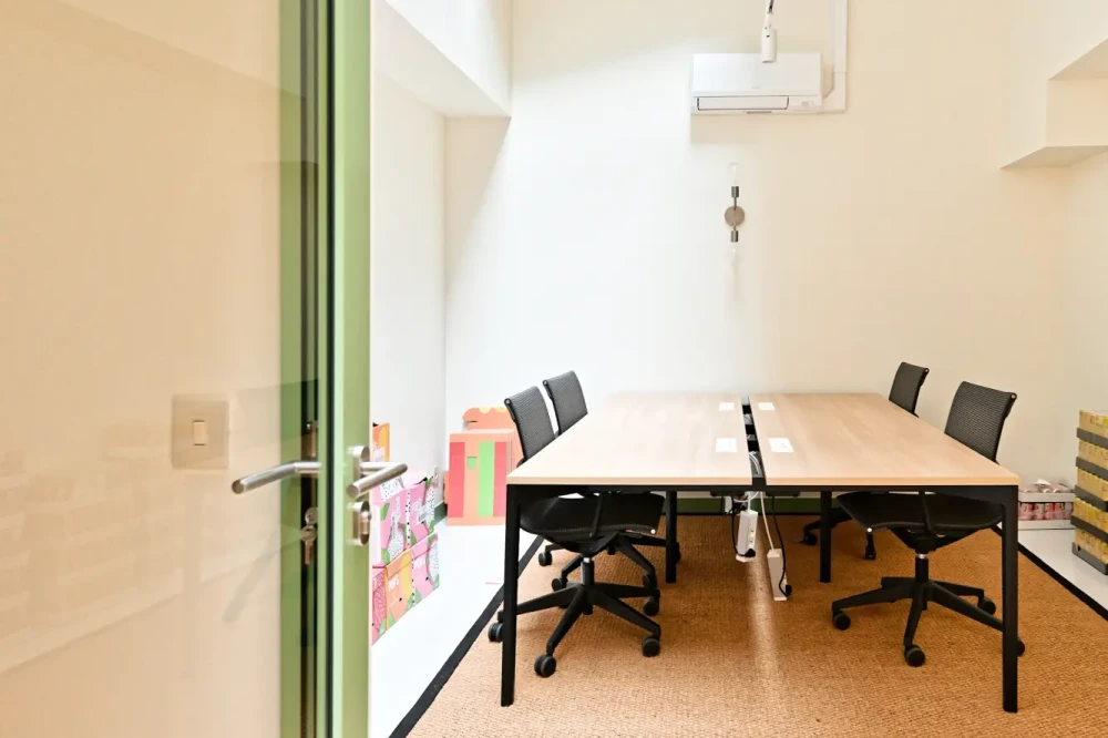 Espace indépendant - 75010 - 24 postes - 13200€