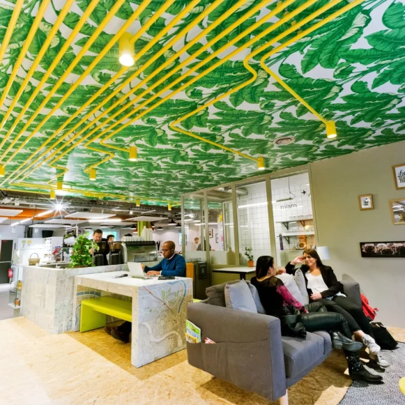 Bureau privé 23 m² 7 postes Coworking Rue de Bercy Paris 75012 - photo 4