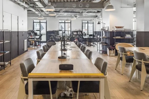 Bureau privé - 75009 - 15 postes - 10000€