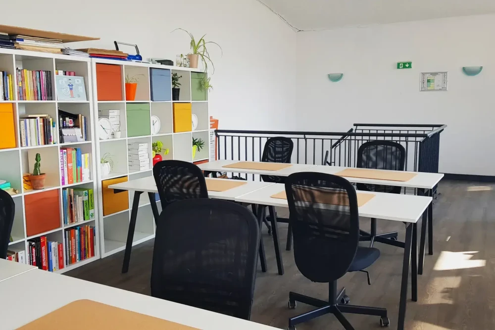 Bureau privé - 94370 - 1 poste - 600€
