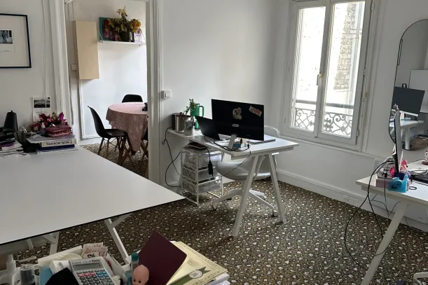 Bureau privé - 75010 - 4 postes - 2200€
