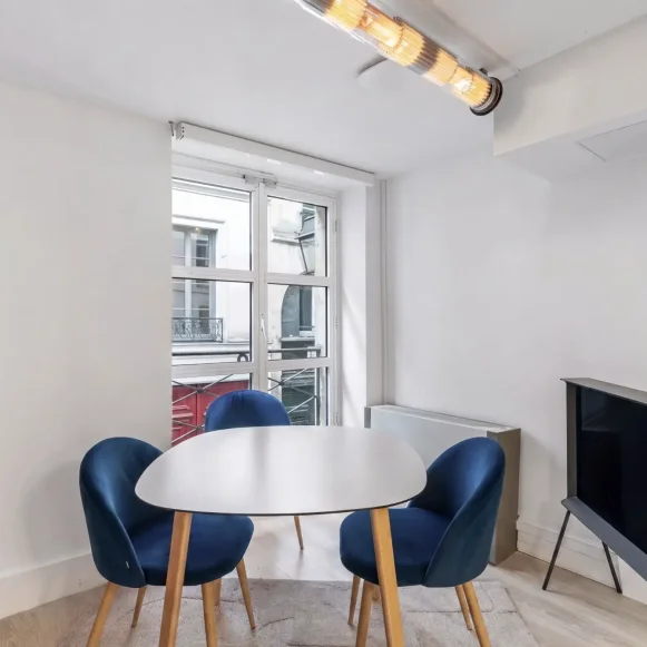 Espace indépendant 250 m² 26 postes Location bureau Rue du Sentier Paris 75002 - photo 6