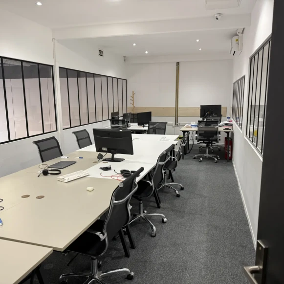 Bureau privé 270 m² 45 postes Coworking Rue du Chemin Vert Paris 75011 - photo 5