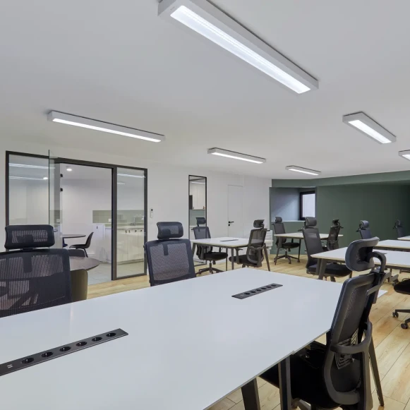 Espace indépendant 78 m² 14 postes Coworking Rue Malher Paris 75004 - photo 14