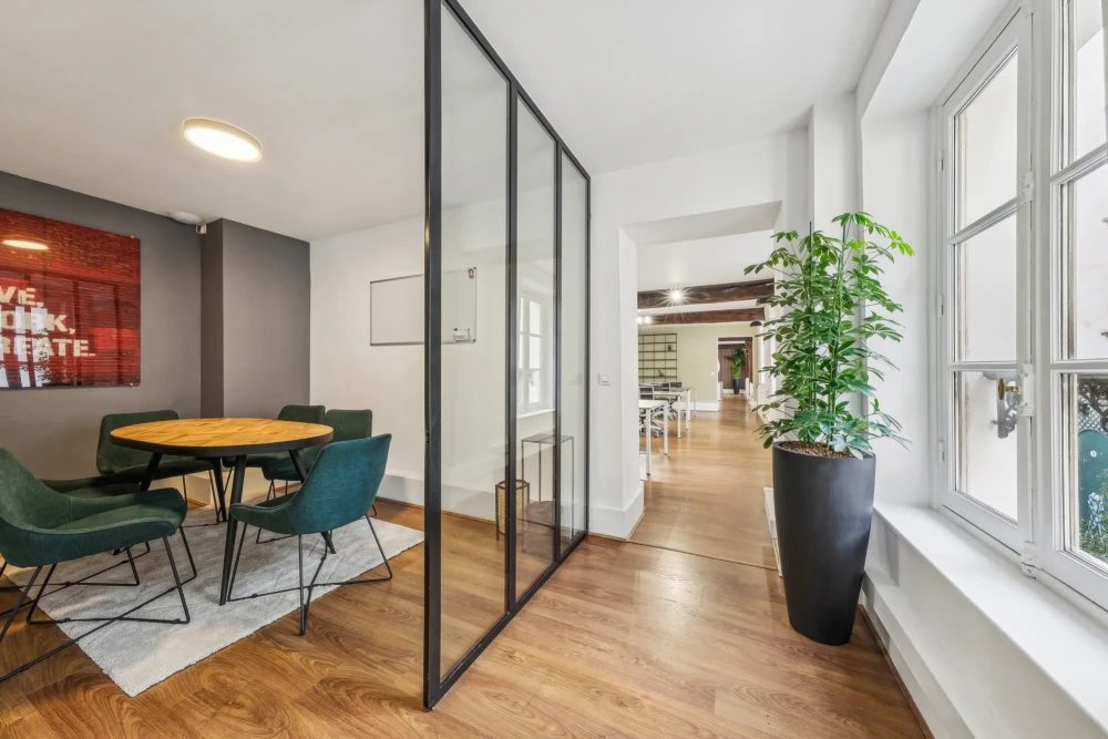 Espace indépendant - 75003 - 52 postes - 35100€