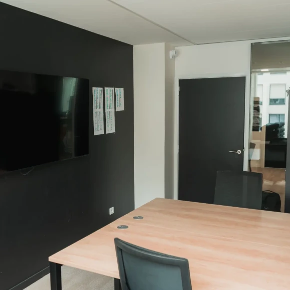 Bureau privé 180 m² 30 postes Coworking Rue Pablo Neruda Levallois-Perret 92300 - photo 4