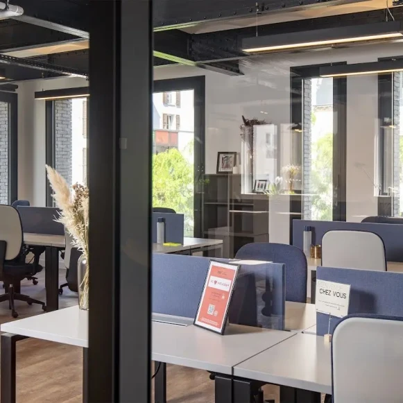 Bureau privé 23 m² 7 postes Coworking Place Martin Levasseur Saint-Ouen-sur-Seine 93400 - photo 1