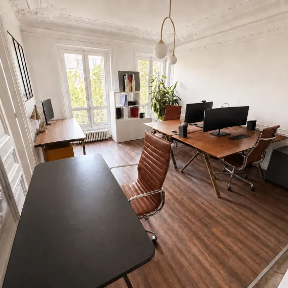 Bureau privé 20 m² 6 postes Location bureau Rue du Temple Paris 75003 - photo 1