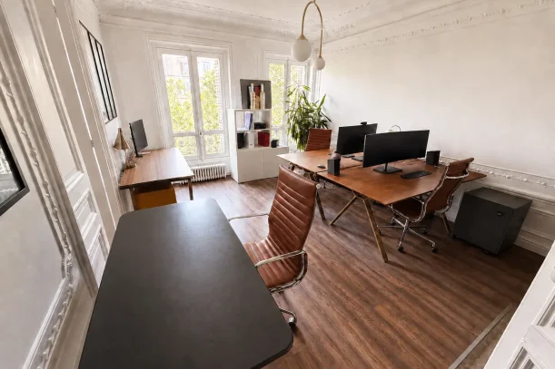 Bureau privé - 75003 - 6 postes - 1700€