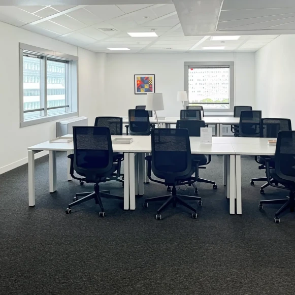 Bureau privé 60 m² 14 postes Coworking Place des Cinq Martyrs du Lycée Buffon Paris 75015 - photo 1