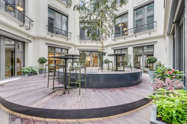 Bureau privé - 75008 - 3 postes - 2640€