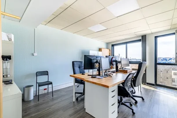 Bureau privé - 75009 - 4 postes - 2000€