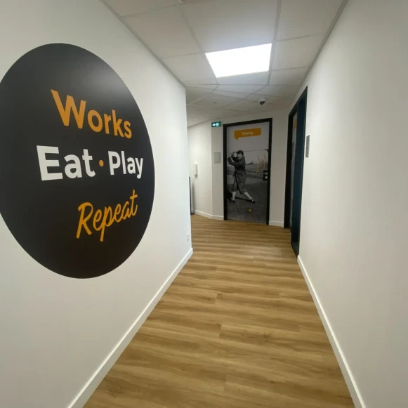 Bureau privé 23 m² 3 postes Coworking Boulevard Alain Savary Blagnac 31700 - photo 4