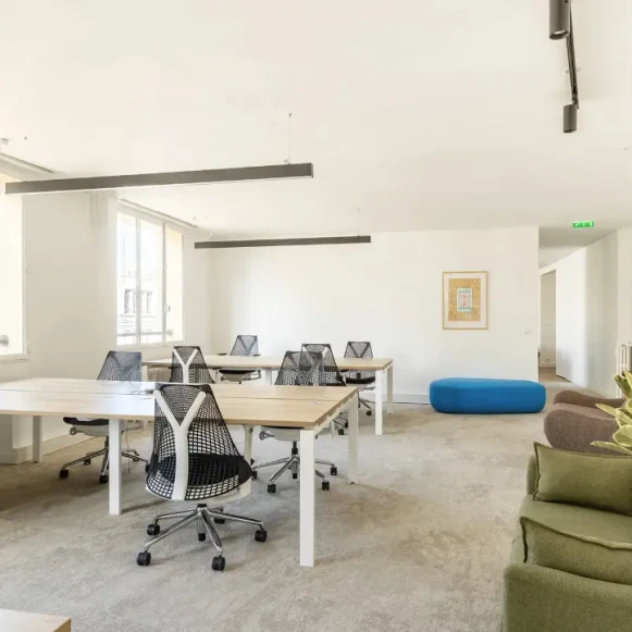 Espace indépendant 160 m² 24 postes Location bureau Rue Jean-Jacques Rousseau Paris 75001 - photo 5