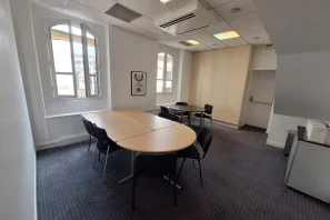 Bureau privé - 75008 - 6 postes - 3108€