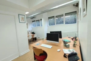 Bureau privé - 93100 - 4 postes - 890€