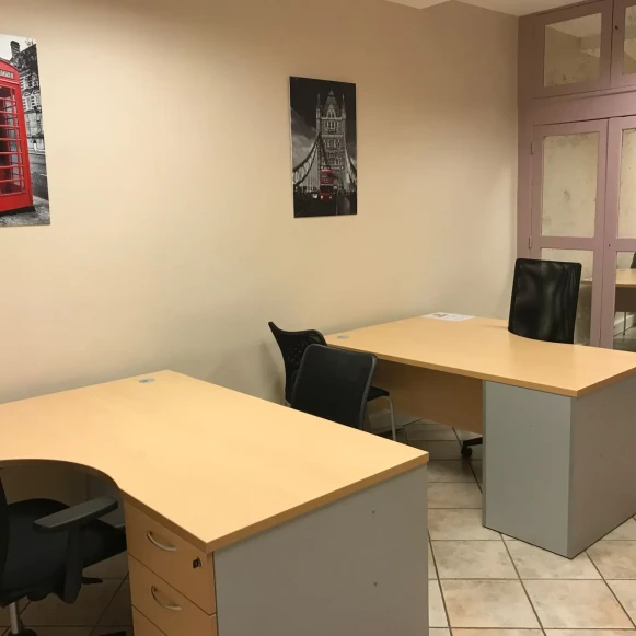 Bureau privé 15 m² 2 postes Coworking Avenue des Ternes Paris 75017 - photo 4