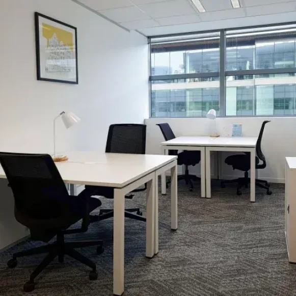 Bureau privé 32 m² 8 postes Coworking Rue Camille Desmoulins Issy-les-Moulineaux 92130 - photo 4