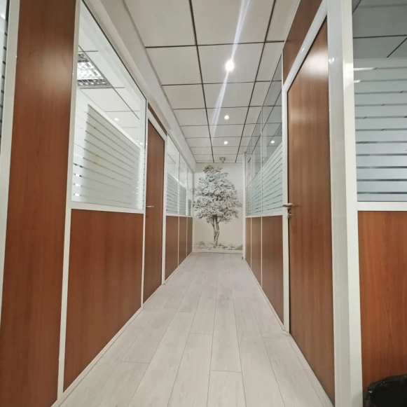 Bureau privé 6 m² 2 postes Location bureau Rue Saint-Lazare Paris 75009 - photo 3