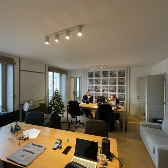 Espace indépendant 72 m² 15 postes Location bureau Boulevard de Sébastopol Paris 75001 - photo 1