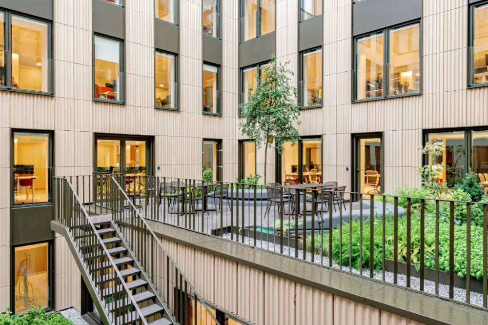 Espace indépendant - 75009 - 134 postes - 109880€
