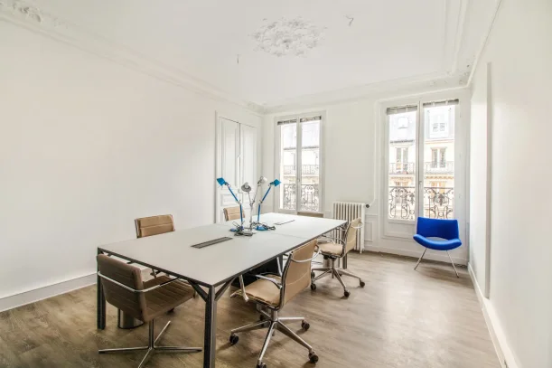 Bureau privé - 75009 - 6 postes - 2500€