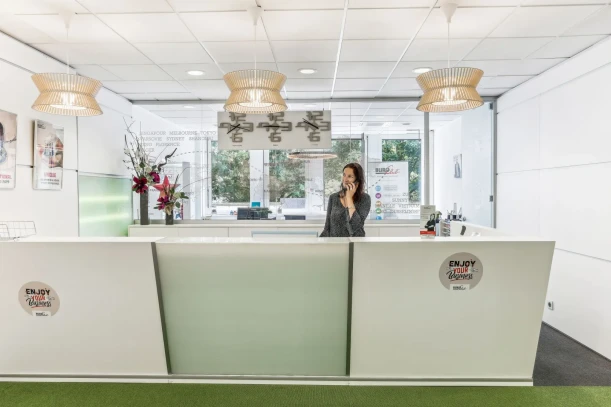 Bureau privé - 35200 - 3 postes - 1100€