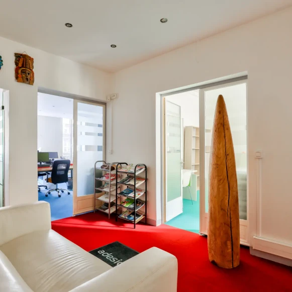 Espace indépendant 150 m² 20 postes Location bureau Rue Rougemont Paris 75009 - photo 9
