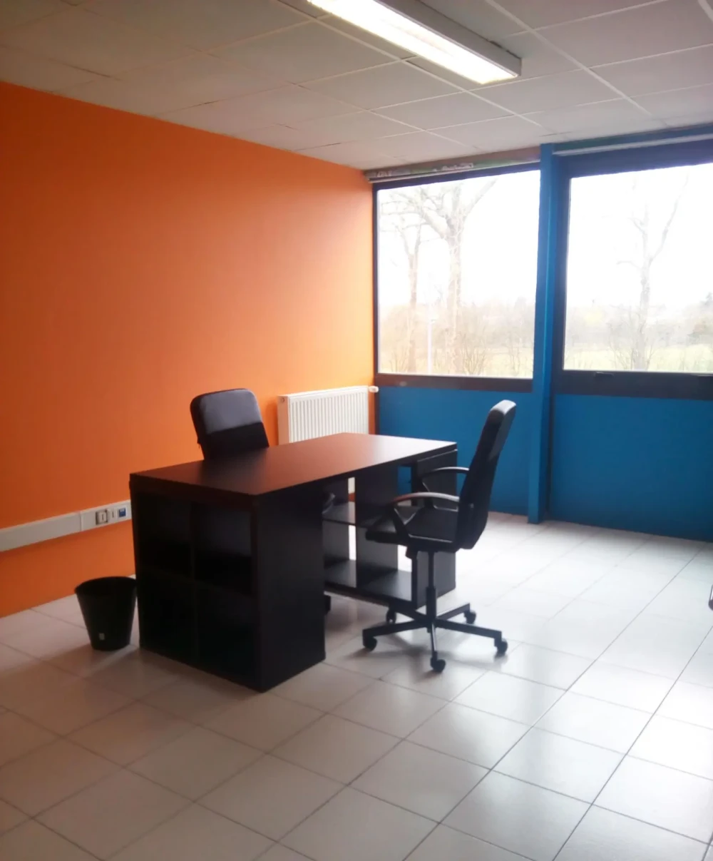 Bureau privé - 37510 - 4 postes - 630€