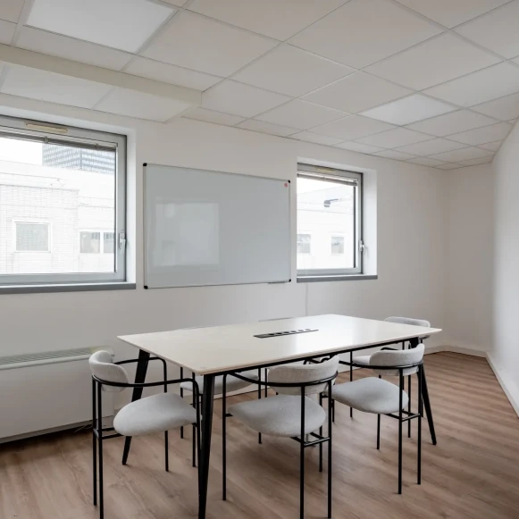 Espace indépendant 160 m² 24 postes Location bureau Rue Maurice Flandin Lyon 69003 - photo 5