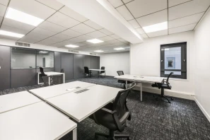 Bureau privé - 92150 - 6 postes - 2000€