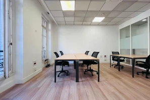 Bureau privé - 13001 - 6 postes - 2340€