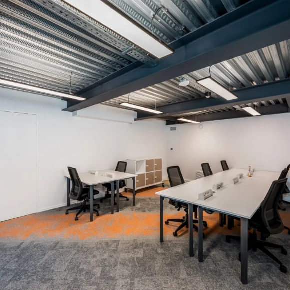 Bureau privé 28 m² 8 postes Location bureau Rue Succursale Bordeaux 33000 - photo 2