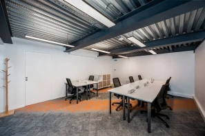 Bureau privé - 33000 - 8 postes - 2085.12€