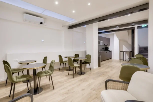 Espace indépendant - 75002 - 45 postes - 22000€