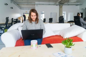 Open Space - 33150 - 20 postes - 187€